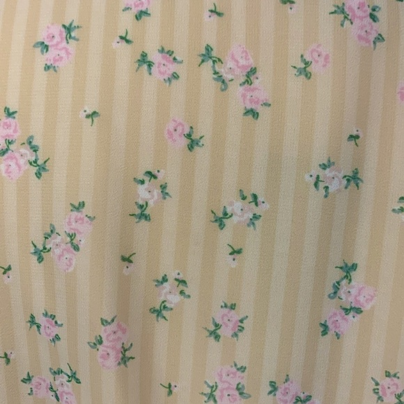 Gianni Bini Woven Bailey Floral Print Tie Front V-Neck, Chiffon Top- NWT - Picture 8 of 13